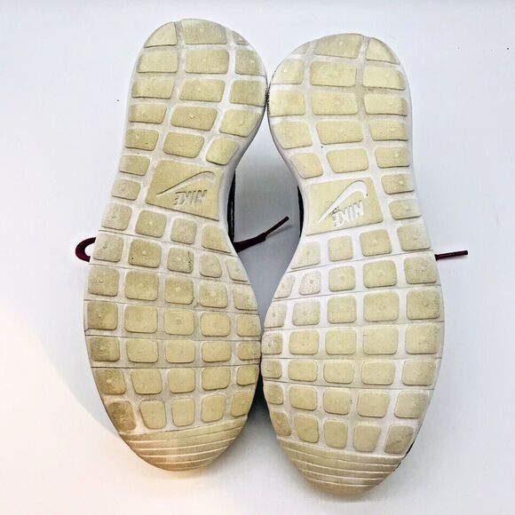 Nike Roshe One Flight Weight (GS) Youth 6Y Women 8 Sneaker 705486-001 Black Gray - Picture 8 of 11